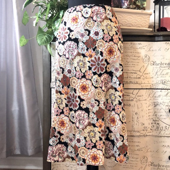 GERARD DAREL SILK BEADED & EMBROIDERED SKIRT MULTICOLORED FRENCH SIZE 40 US 8 - Picture 4 of 11